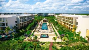 מבט מלמעלה על Family Selection at Grand Palladium Costa Mujeres Resort & Spa - All Inclusive