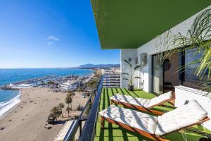 Photo de la galerie de l'établissement Marbella Venus beach and Sea view apartment, à Marbella
