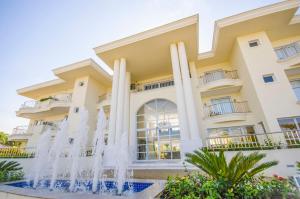 O edifício em que o hotel se localiza