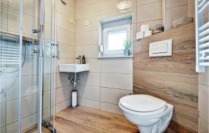Koupelna v ubytování Three-Bedroom Holiday Home In Durdevac