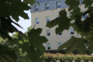 Um jardim em ibis budget Amboise