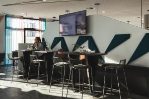 Μια τηλεόραση ή/και κέντρο ψυχαγωγίας στο Holiday Inn - the niu, Flash Berlin Charlottenburg by IHG