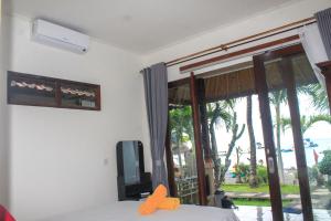 Gallery image of COCONUT BEACH BUNGALOWs & WARUNG in Amed