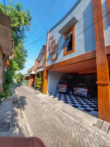 Gallery image of Guest House Kembar Syariah Semarang RedPartner in Jatingaleh
