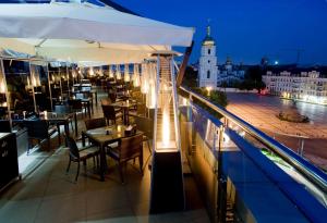 Bazén v ubytování Hyatt Regency Kyiv nebo v jeho okolí