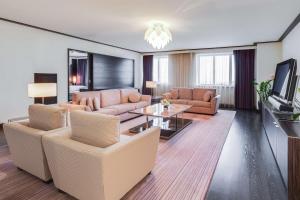 TV a/nebo společenská místnost v ubytování Hyatt Regency Kyiv