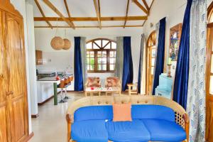 Gallery image of SEA SPLASH SELF CATERING And La Petite Maison in Grand Anse