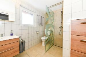 Koupelna v ubytování Gästehaus Genf