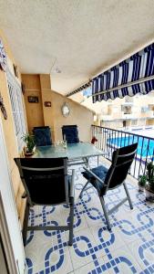 Bazén v ubytovaní Apartamenty Deluxe - Los Naufragos -Torrevieja Costa Blanca alebo v jeho blízkosti