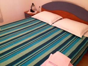 Postel nebo postele na pokoji v ubytování Holiday home in Sali with sea view, terrace 4420-1