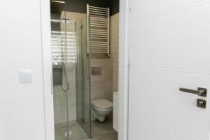 Kúpeľňa v ubytovaní Apartament z łożem małżeńskim - bezpłatny parking