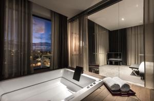 Zona de estar de InterContinental Malta by IHG