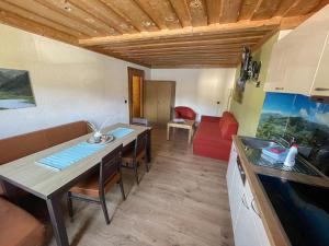 Posezení v ubytování Apartment Haus Grazia by Interhome