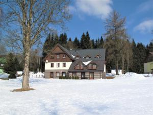Apartment Harrachovka by Interhome v zimě