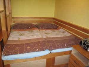 Postel nebo postele na pokoji v ubytování Apartment Horní Mísečky - HMS110 by Interhome