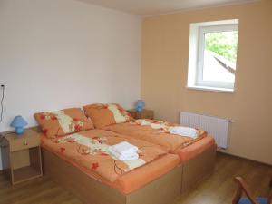 Postel nebo postele na pokoji v ubytování Holiday Home Jitka by Interhome