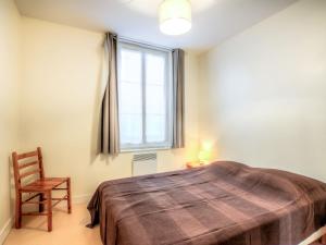 Postel nebo postele na pokoji v ubytování Apartment Orléans by Interhome