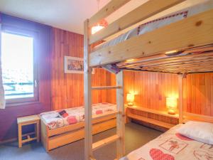 Afbeelding uit fotogalerij van Apartment Le Curling B-7 by Interhome in Tignes