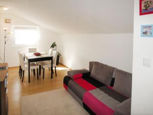 Ruang duduk di Apartment Anđelina by Interhome +17 gambar