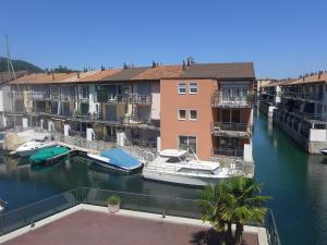 Gallery image of Apartment Bougainville C3-R by Interhome in Bouveret