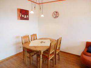 Χώρος καθιστικού στο Apartment Terrassenpark-4 by Interhome +6 φωτογραφίες