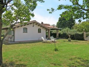 Vonkajšia záhrada v ubytovaní Holiday Home Luisa by Interhome
