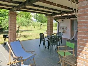 Vonkajšia záhrada v ubytovaní Holiday Home Luisa by Interhome