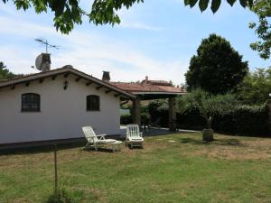 Vonkajšia záhrada v ubytovaní Holiday Home Luisa by Interhome