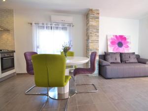 Posezení v ubytování Holiday Home Ivan by Interhome