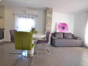 Posezení v ubytování Holiday Home Ivan by Interhome