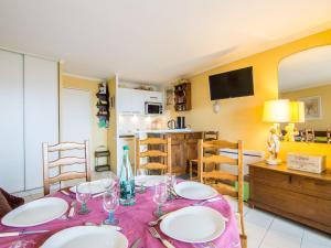 Gallery image of Apartment Les Marines-29 by Interhome in La Foux