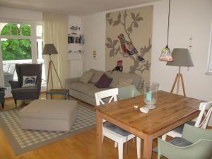 Posezení v ubytování Apartment Juliusruh-6 by Interhome