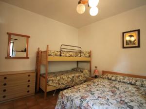 Postel nebo postele na pokoji v ubytování Apartment Adalgisa-5 by Interhome + 8 fotografií