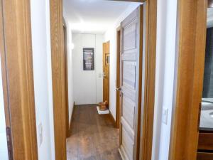 Fotografie z fotogalerie ubytování Apartment Chesa Sonnalpine B 52 by Interhome v destinaci St. Moritz
