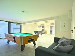 Biliár nebo kulečník v ubytování Holiday Home Oliva 2 by Interhome
