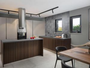 Kuchyň nebo kuchyňský kout v ubytování Holiday Home Oliva 2 by Interhome