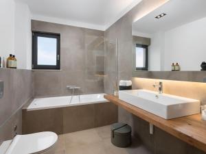 Koupelna v ubytování Holiday Home Oliva 2 by Interhome