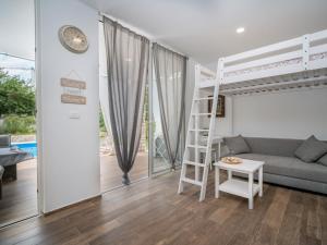 Posedenie v ubytovaní Holiday Home Ofelia by Interhome