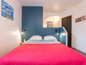 Postel nebo postele na pokoji v ubytování Holiday Home Portivy Moulin by Interhome + 13 fotografií