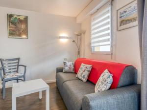 Posezení v ubytování Studio Ty Avel-1 by Interhome