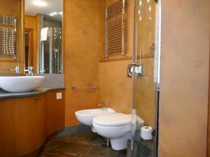 Ένα μπάνιο στο Apartment Chesa Sonnalpine B 48 +19 φωτογραφίες