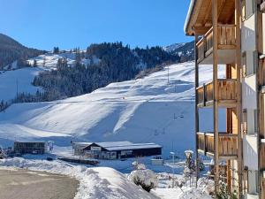 Apartment Surses Alpin-2 by Interhome v zimě