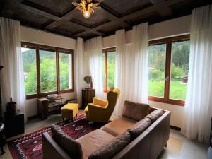 A seating area at Holiday Home Gemma by Interhome