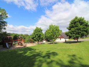 Zahrada ubytování Holiday Home Holiday Hill 29 by Interhome