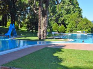 The swimming pool at or close to Apartment Hermitage-19 by Interhome