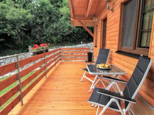 Balkón nebo terasa v ubytování Holiday Home Bečov nad Teplou 2 by Interhome
