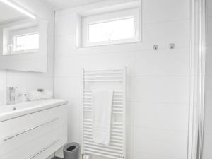Koupelna v ubytování Holiday Home Vakantiehuis Ruisweg 62 by Interhome