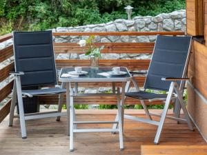 Balkón nebo terasa v ubytování Holiday Home Bečov nad Teplou 2 by Interhome