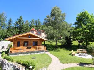 Zahrada ubytování Holiday Home Bečov nad Teplou 2 by Interhome
