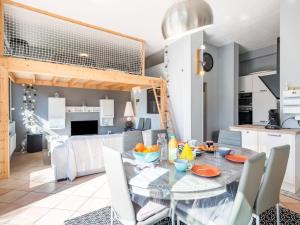 Kuchyň nebo kuchyňský kout v ubytování Apartment Beaumanoir by Interhome